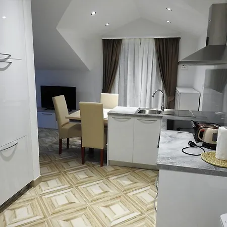 Barbara Apartment Sumartin